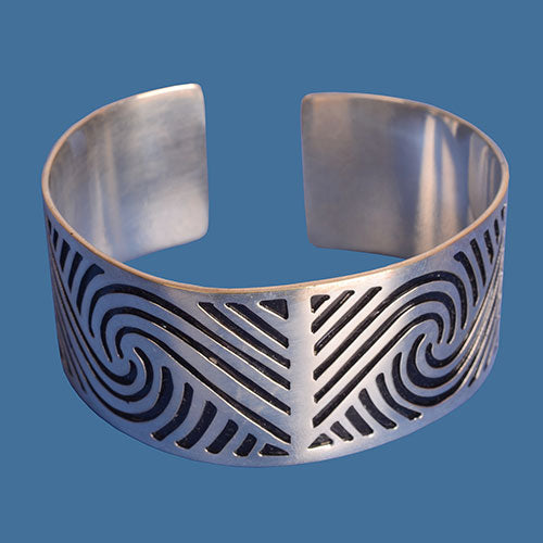 Maori design bangle. SSB001